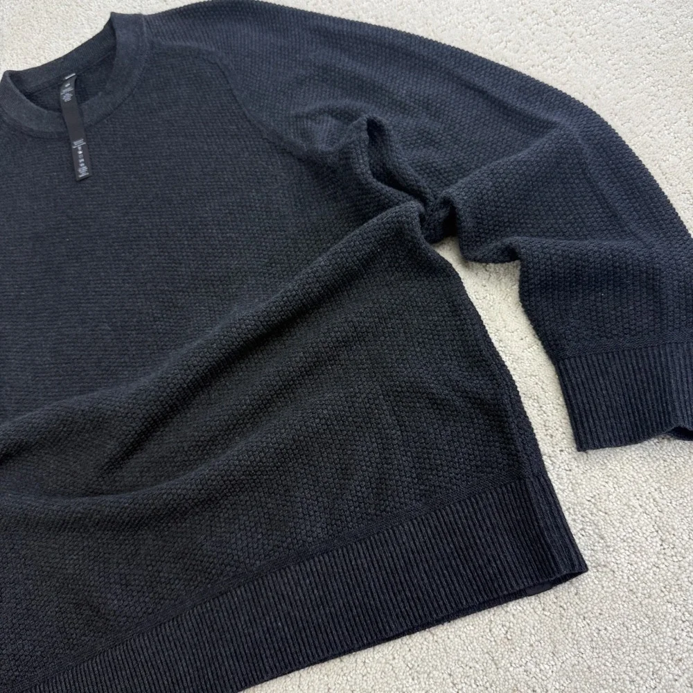 Lululemon Engineered Warmth Crew Mens S Charcoal Waffle Knit Sweater LM3ENFS